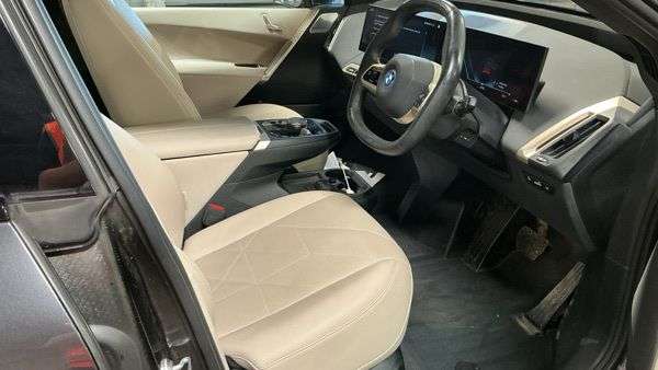 2022 BMW IX 2022 BMW IX