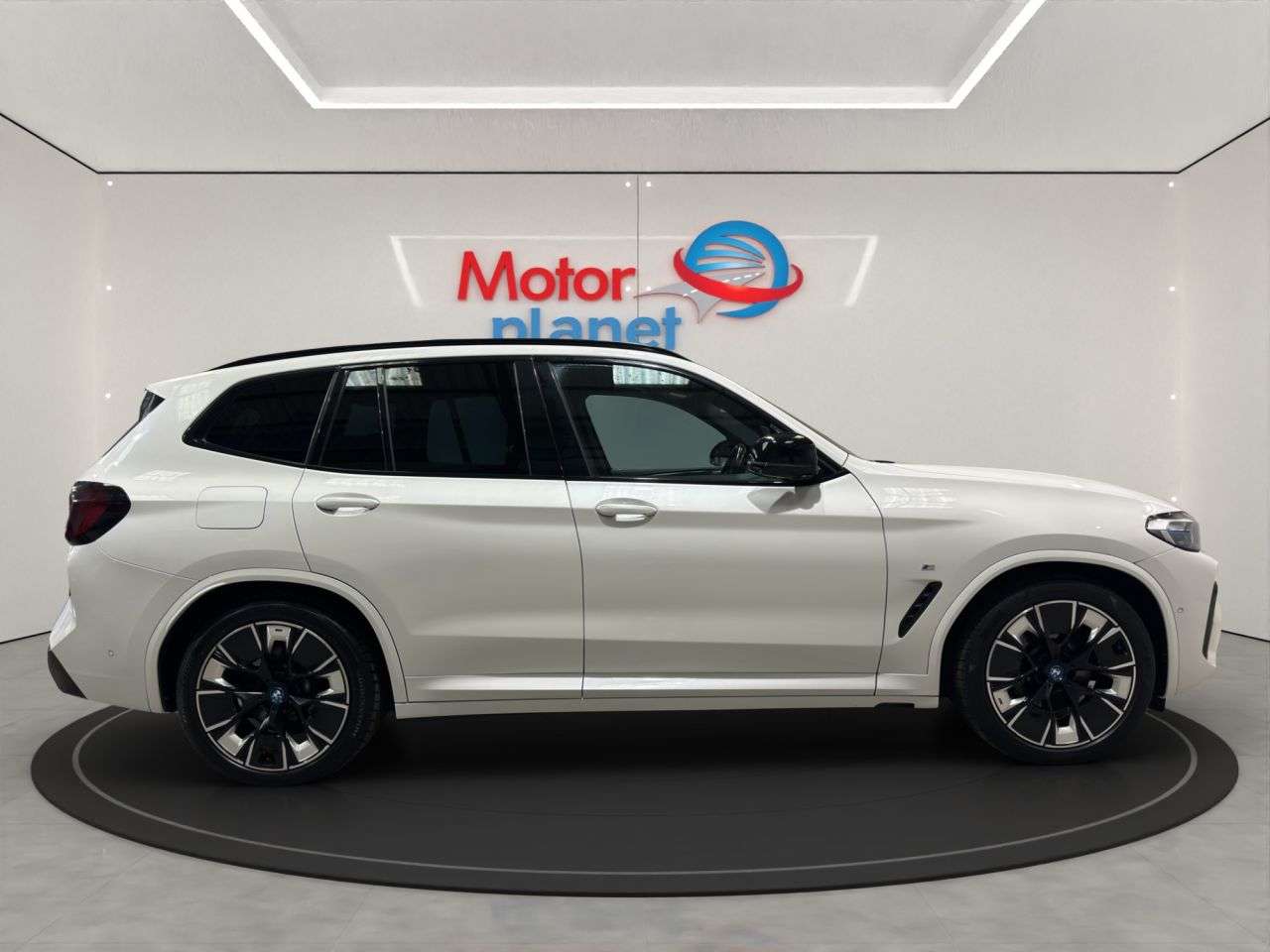 2022 BMW IX3 2022 BMW IX3