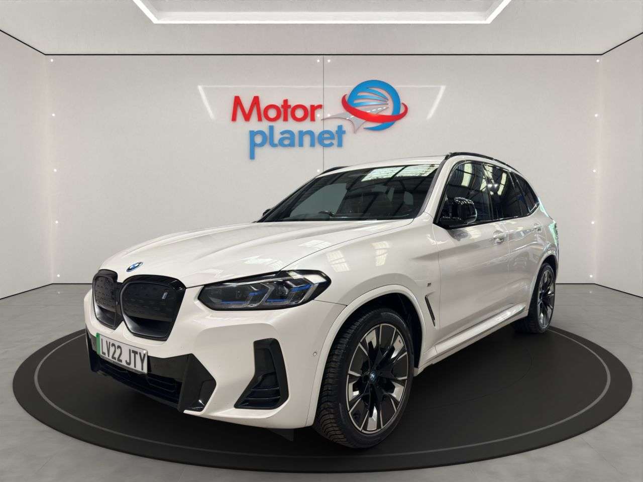 A 2022 BMW IX3 80kWh M Sport Pro SUV 5dr Electric Auto (286 ps) A 2022 BMW IX3 80kWh M Sport Pro SUV 5dr Electric Auto (286 ps)