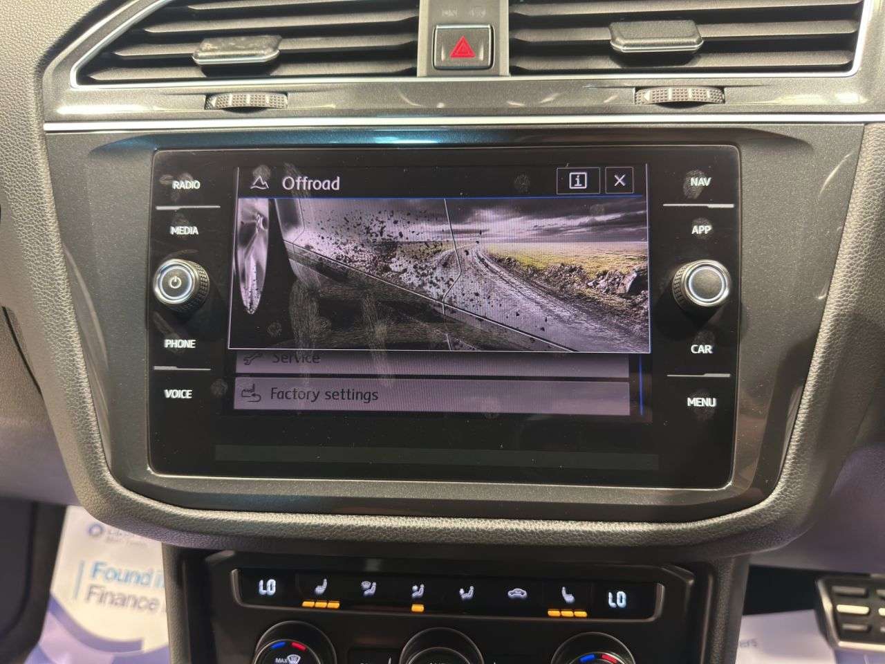 2017 VOLKSWAGEN TIGUAN 2017 VOLKSWAGEN TIGUAN