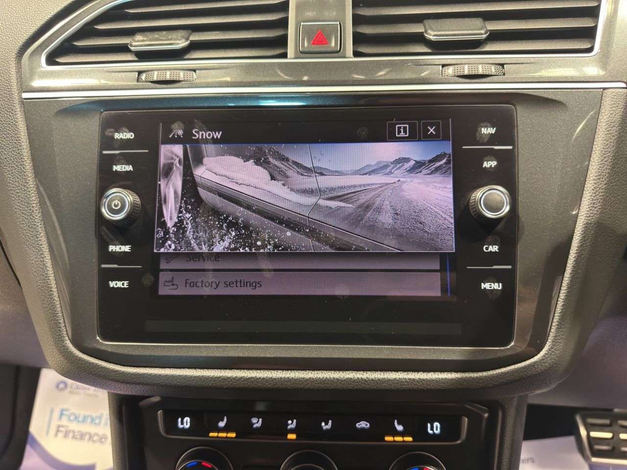 2017 VOLKSWAGEN TIGUAN 2017 VOLKSWAGEN TIGUAN