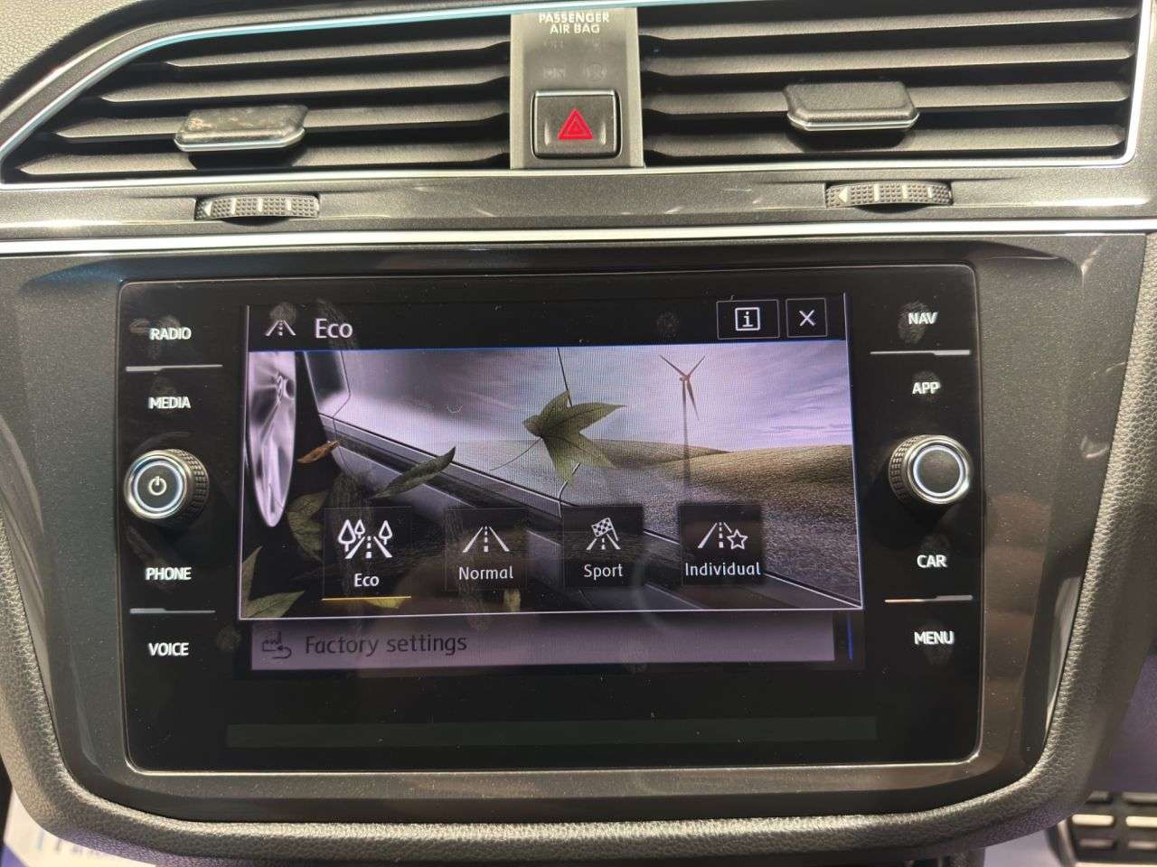 2017 VOLKSWAGEN TIGUAN 2017 VOLKSWAGEN TIGUAN