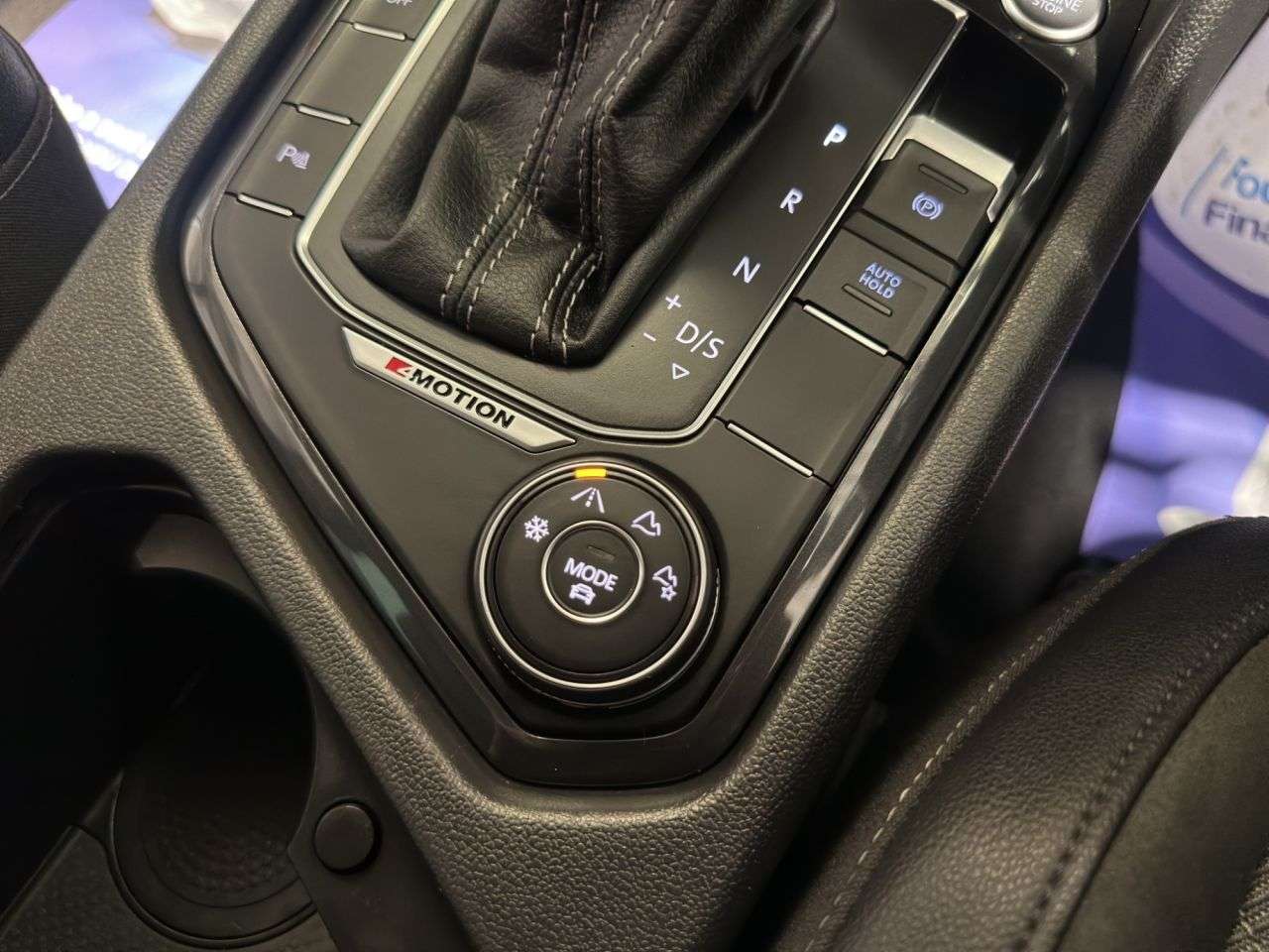 2017 VOLKSWAGEN TIGUAN 2017 VOLKSWAGEN TIGUAN