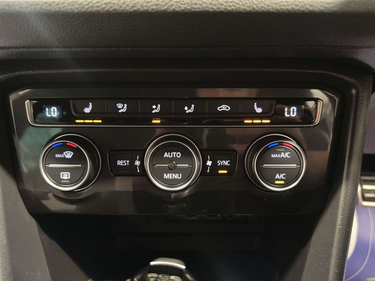 2017 VOLKSWAGEN TIGUAN 2017 VOLKSWAGEN TIGUAN