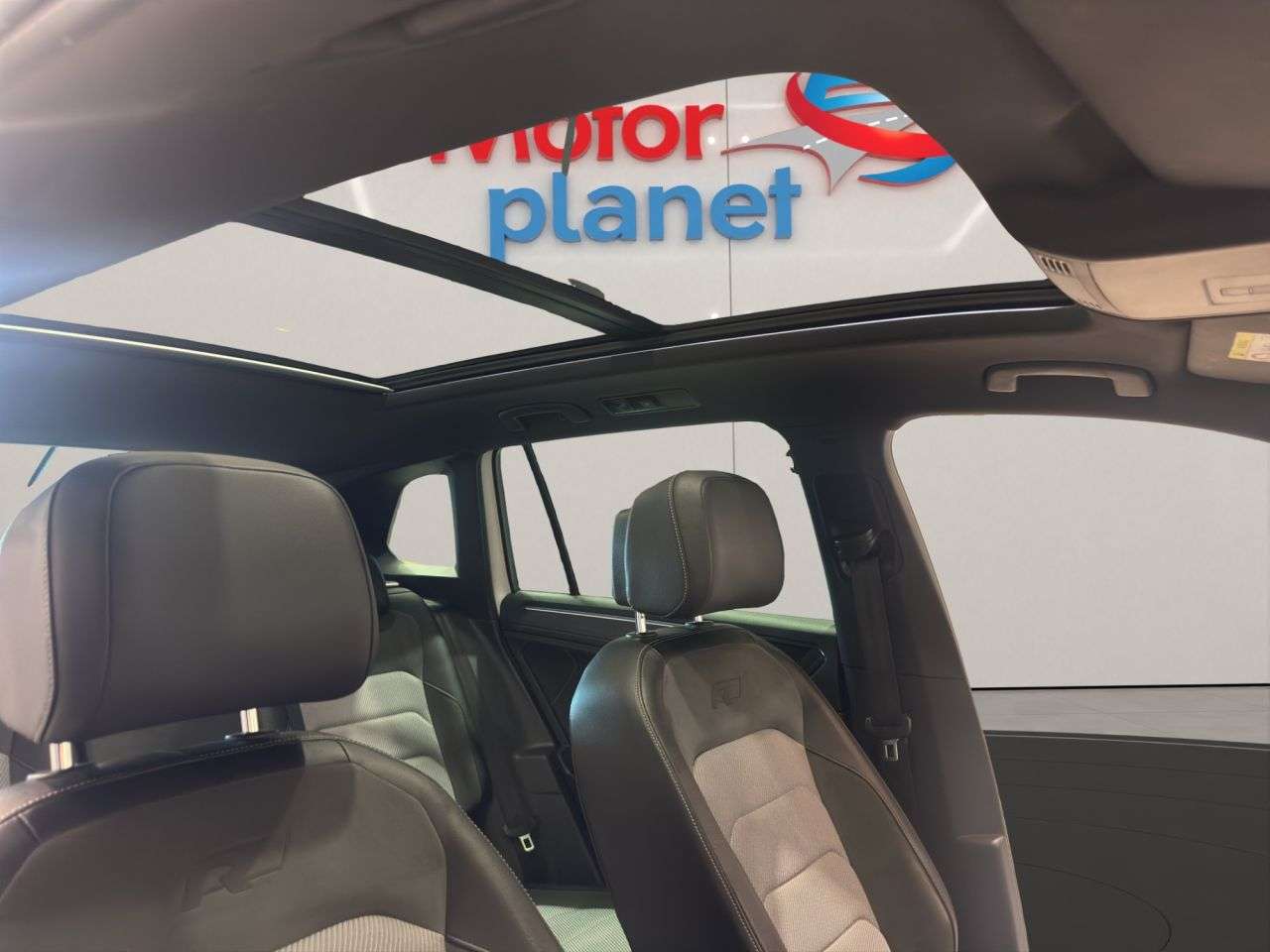 2017 VOLKSWAGEN TIGUAN 2017 VOLKSWAGEN TIGUAN