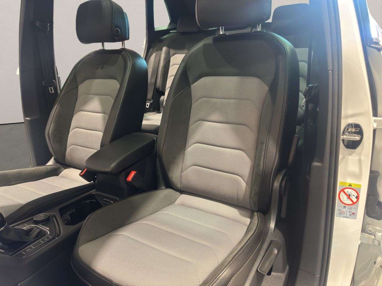 2017 VOLKSWAGEN TIGUAN 2017 VOLKSWAGEN TIGUAN