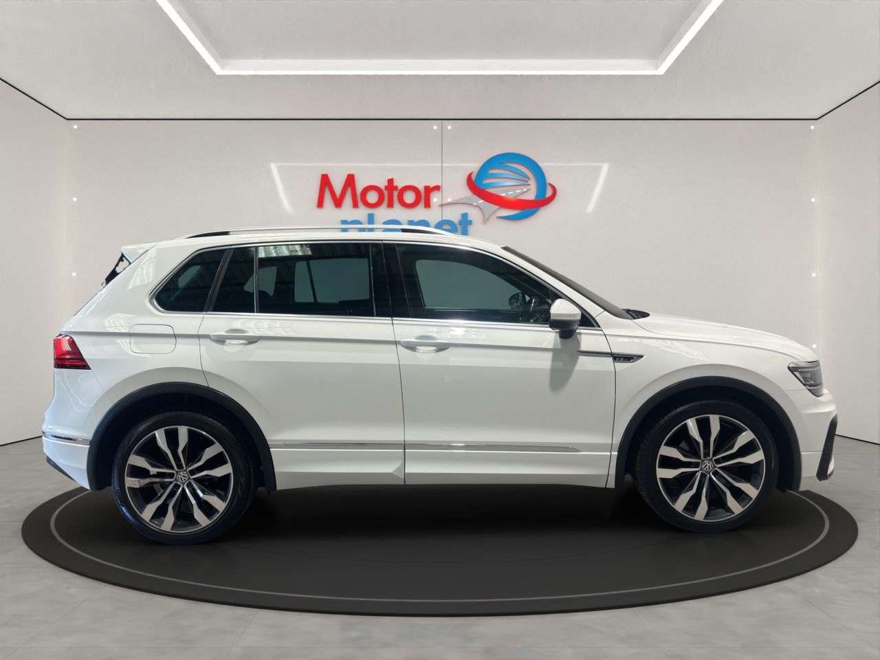 2017 VOLKSWAGEN TIGUAN 2017 VOLKSWAGEN TIGUAN