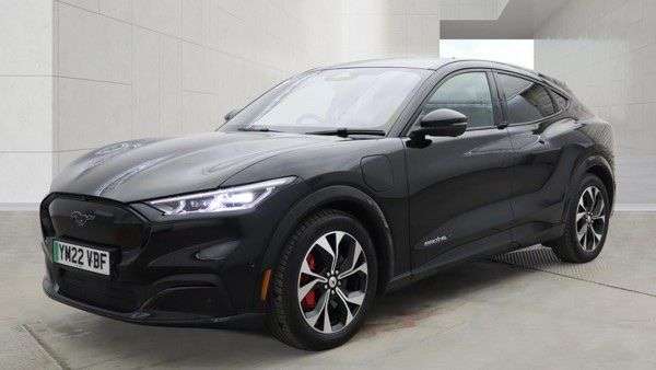 A 2022 FORD MUSTANG MACH-E Extended Range 91kWh SUV 5dr Electric Automatic AWD (351 ps) A 2022 FORD MUSTANG MACH-E Extended Range 91kWh SUV 5dr Electric Automatic AWD (351 ps)