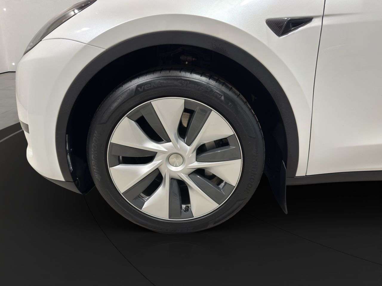 2023 TESLA MODEL Y 2023 TESLA MODEL Y