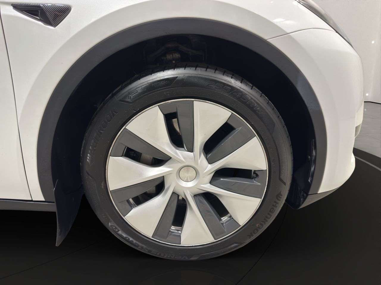 2023 TESLA MODEL Y 2023 TESLA MODEL Y