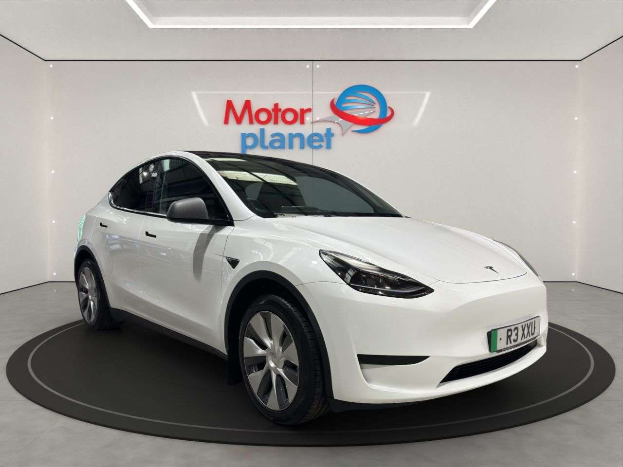 A 2023 TESLA MODEL Y SUV 5dr Electric Auto RWD (346 ps) A 2023 TESLA MODEL Y SUV 5dr Electric Auto RWD (346 ps)