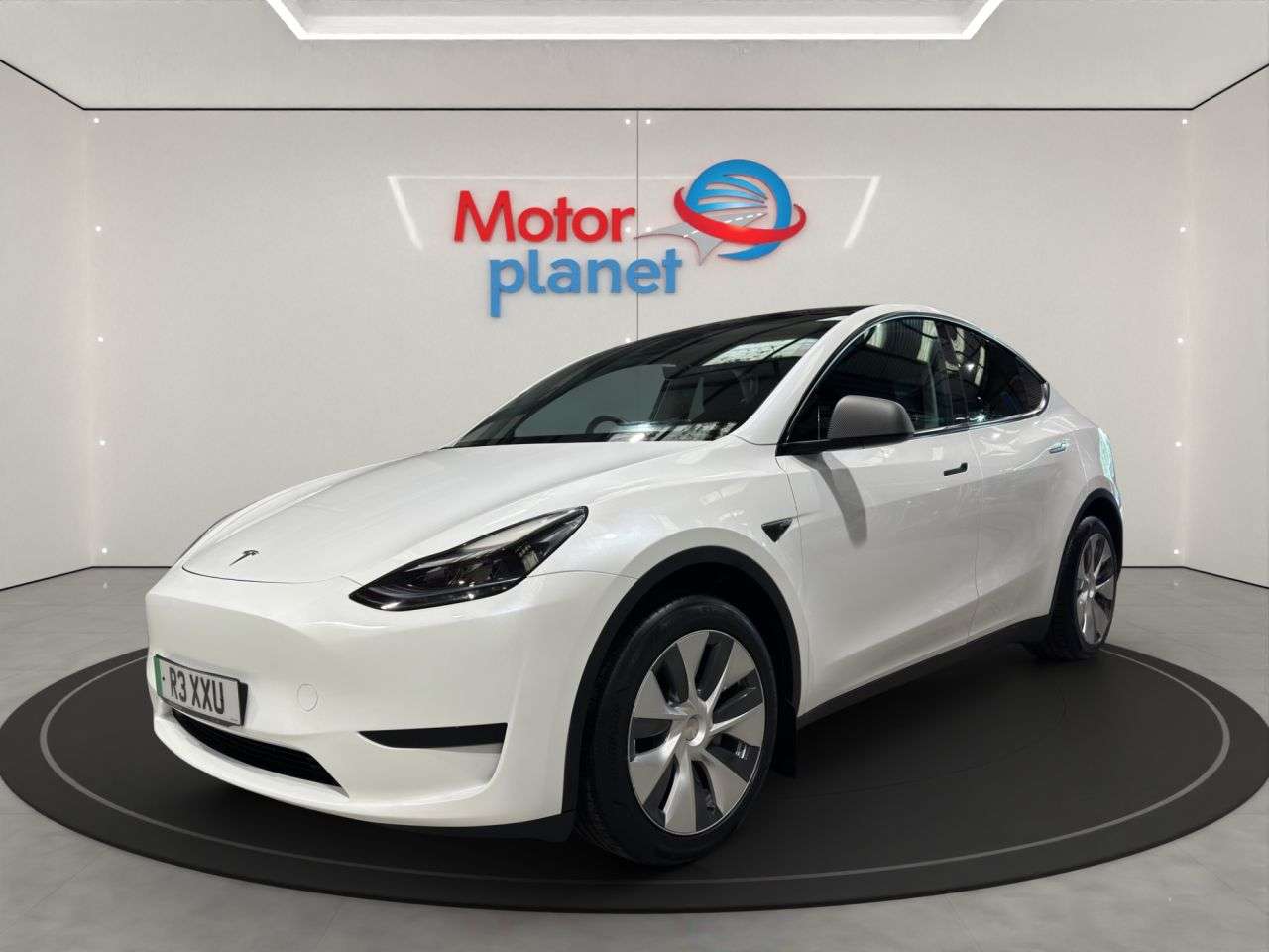 A 2023 TESLA MODEL Y SUV 5dr Electric Auto RWD (346 ps) A 2023 TESLA MODEL Y SUV 5dr Electric Auto RWD (346 ps)