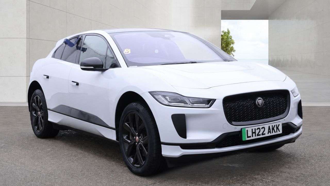 A 2022 JAGUAR I-PACE 400 90kWh HSE Black SUV 5dr Electric Auto 4WD (400 ps) A 2022 JAGUAR I-PACE 400 90kWh HSE Black SUV 5dr Electric Auto 4WD (400 ps)