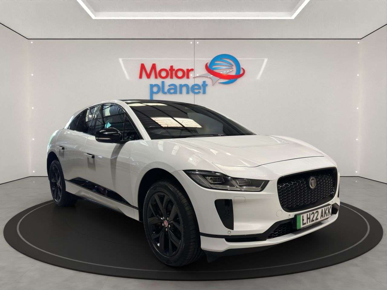 A 2022 JAGUAR I-PACE 400 90kWh HSE Black SUV 5dr Electric Auto 4WD (400 ps) A 2022 JAGUAR I-PACE 400 90kWh HSE Black SUV 5dr Electric Auto 4WD (400 ps)
