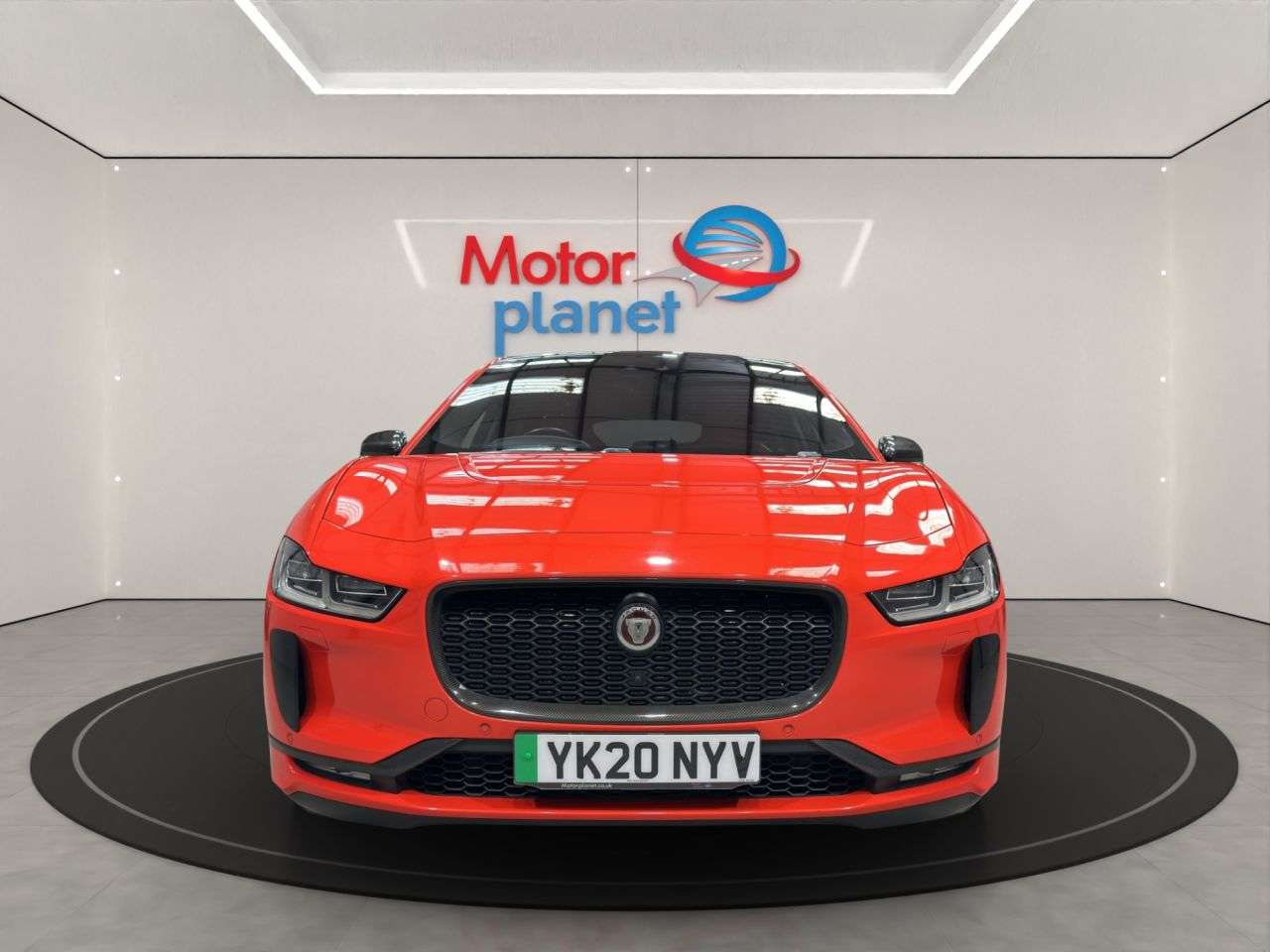 A 2020 JAGUAR I-PACE 400 90kWh HSE SUV 5dr Electric Auto 4WD (400 ps) A 2020 JAGUAR I-PACE 400 90kWh HSE SUV 5dr Electric Auto 4WD (400 ps)