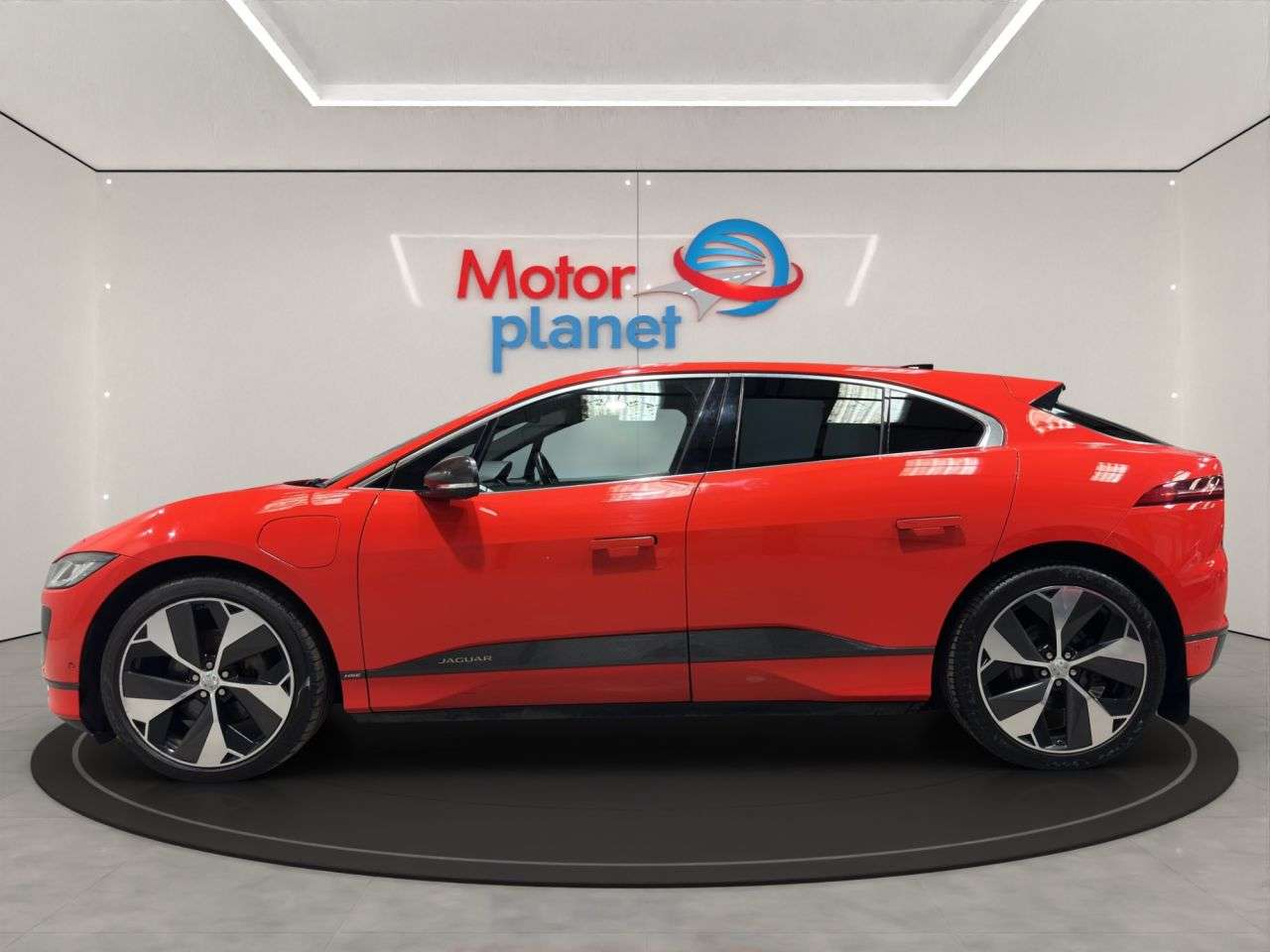 A 2020 JAGUAR I-PACE 400 90kWh HSE SUV 5dr Electric Auto 4WD (400 ps) A 2020 JAGUAR I-PACE 400 90kWh HSE SUV 5dr Electric Auto 4WD (400 ps)