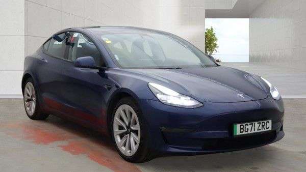A 2021 TESLA MODEL 3 (Dual Motor) Long Range Saloon 4dr Electric Auto 4WDE (346 ps) A 2021 TESLA MODEL 3 (Dual Motor) Long Range Saloon 4dr Electric Auto 4WDE (346 ps)