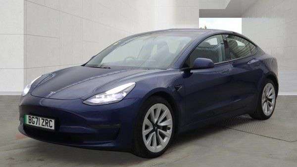 A 2021 TESLA MODEL 3 (Dual Motor) Long Range Saloon 4dr Electric Auto 4WDE (346 ps) A 2021 TESLA MODEL 3 (Dual Motor) Long Range Saloon 4dr Electric Auto 4WDE (346 ps)