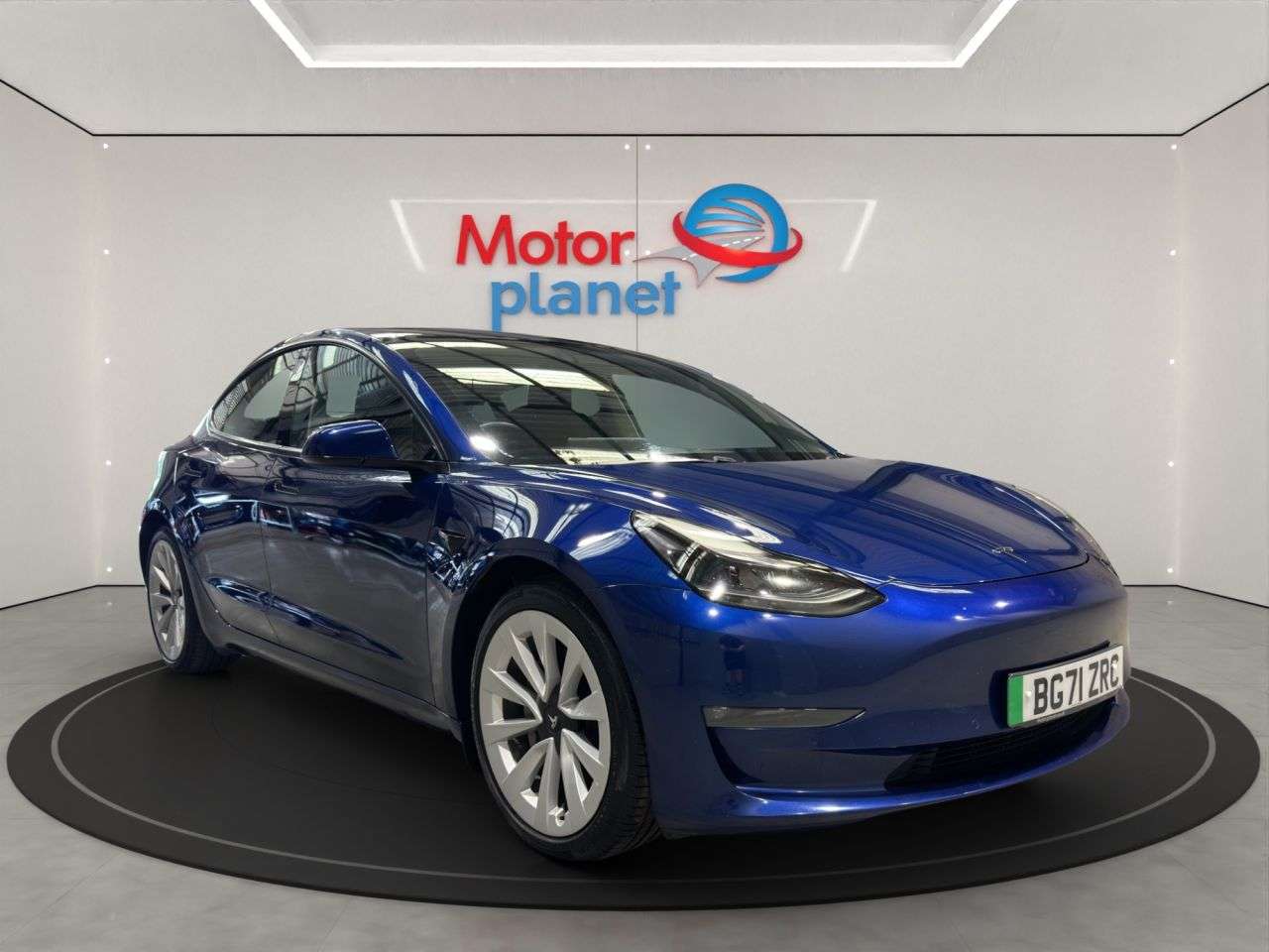 A 2021 TESLA MODEL 3 (Dual Motor) Long Range Saloon 4dr Electric Auto 4WDE (346 ps) A 2021 TESLA MODEL 3 (Dual Motor) Long Range Saloon 4dr Electric Auto 4WDE (346 ps)