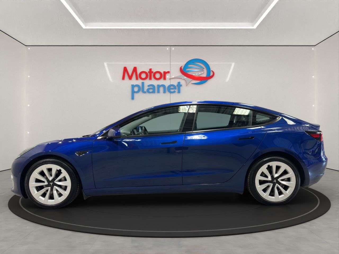A 2021 TESLA MODEL 3 (Dual Motor) Long Range Saloon 4dr Electric Auto 4WDE (346 ps) A 2021 TESLA MODEL 3 (Dual Motor) Long Range Saloon 4dr Electric Auto 4WDE (346 ps)