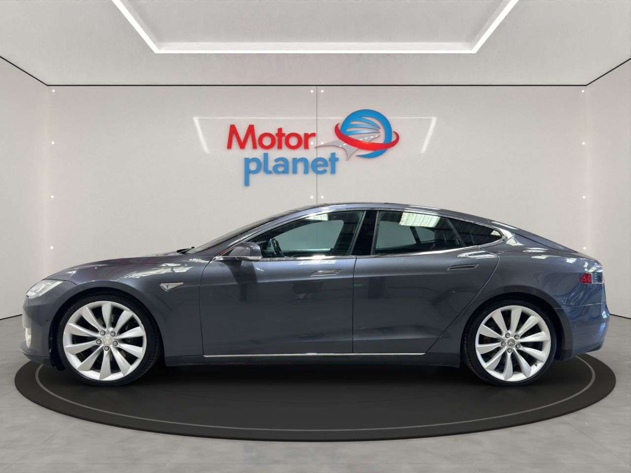 A 2016 TESLA MODEL S 85 Hatchback 5dr Electric Auto (362 bhp) A 2016 TESLA MODEL S 85 Hatchback 5dr Electric Auto (362 bhp)