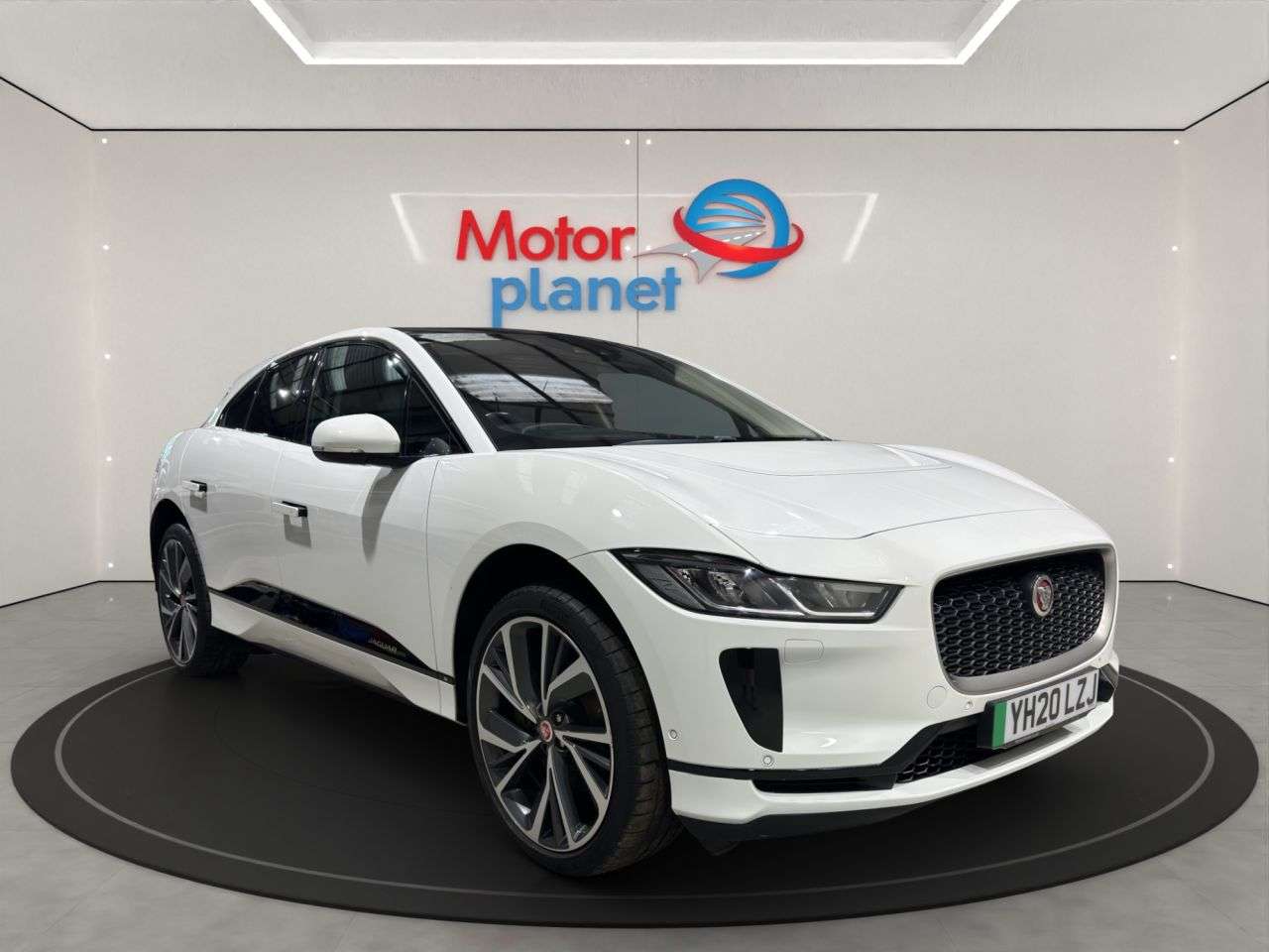 A 2020 JAGUAR I-PACE 400 90kWh S SUV 5dr Electric Auto 4WD (400 ps) A 2020 JAGUAR I-PACE 400 90kWh S SUV 5dr Electric Auto 4WD (400 ps)