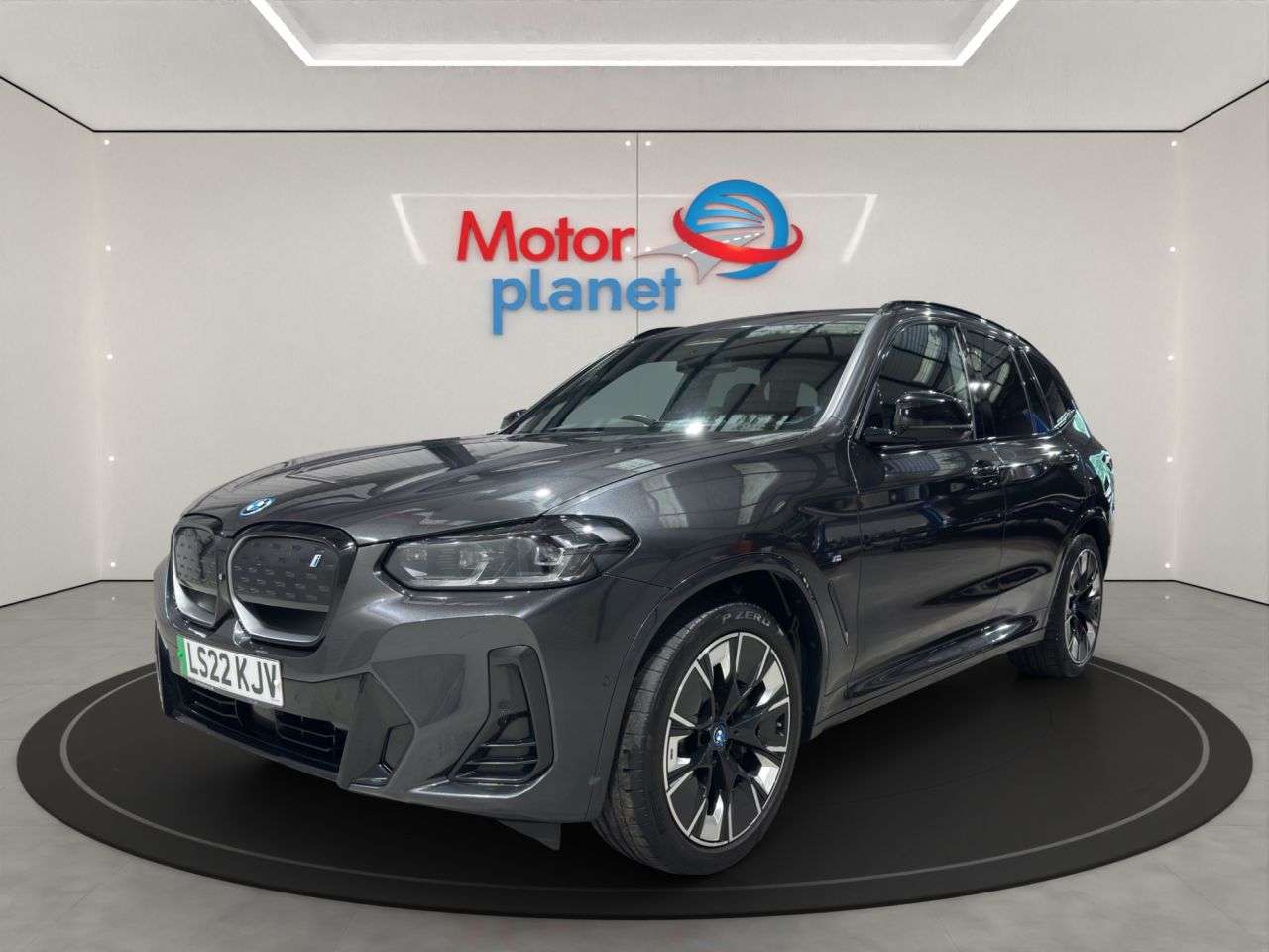 A 2022 BMW IX3 80kWh M Sport Pro SUV 5dr Electric Auto (286 ps) A 2022 BMW IX3 80kWh M Sport Pro SUV 5dr Electric Auto (286 ps)