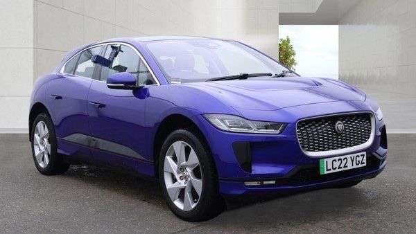 A 2022 JAGUAR I-PACE 400 90kWh SE SUV 5dr Electric Auto 4WD (400 ps) A 2022 JAGUAR I-PACE 400 90kWh SE SUV 5dr Electric Auto 4WD (400 ps)