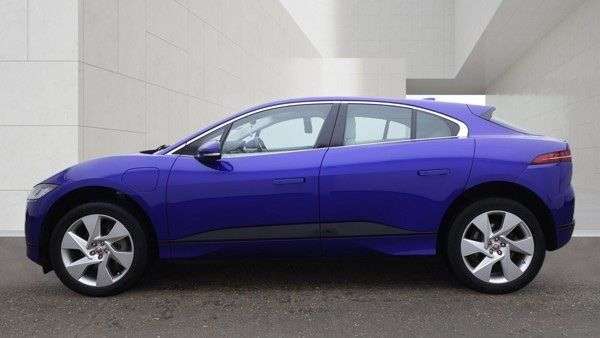 A 2022 JAGUAR I-PACE 400 90kWh SE SUV 5dr Electric Auto 4WD (400 ps) A 2022 JAGUAR I-PACE 400 90kWh SE SUV 5dr Electric Auto 4WD (400 ps)