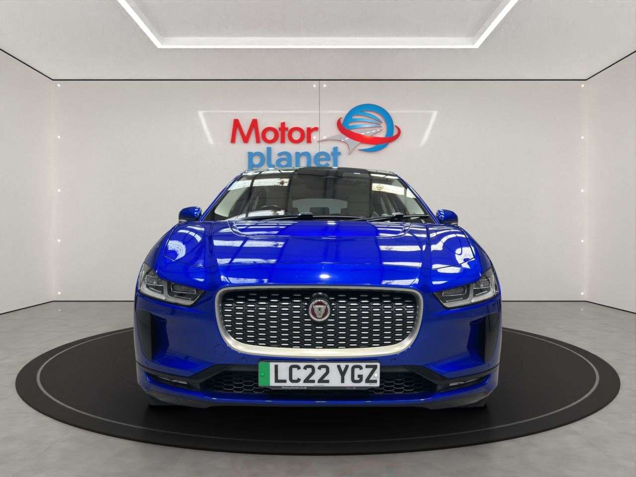 A 2022 JAGUAR I-PACE 400 90kWh SE SUV 5dr Electric Auto 4WD (400 ps) A 2022 JAGUAR I-PACE 400 90kWh SE SUV 5dr Electric Auto 4WD (400 ps)