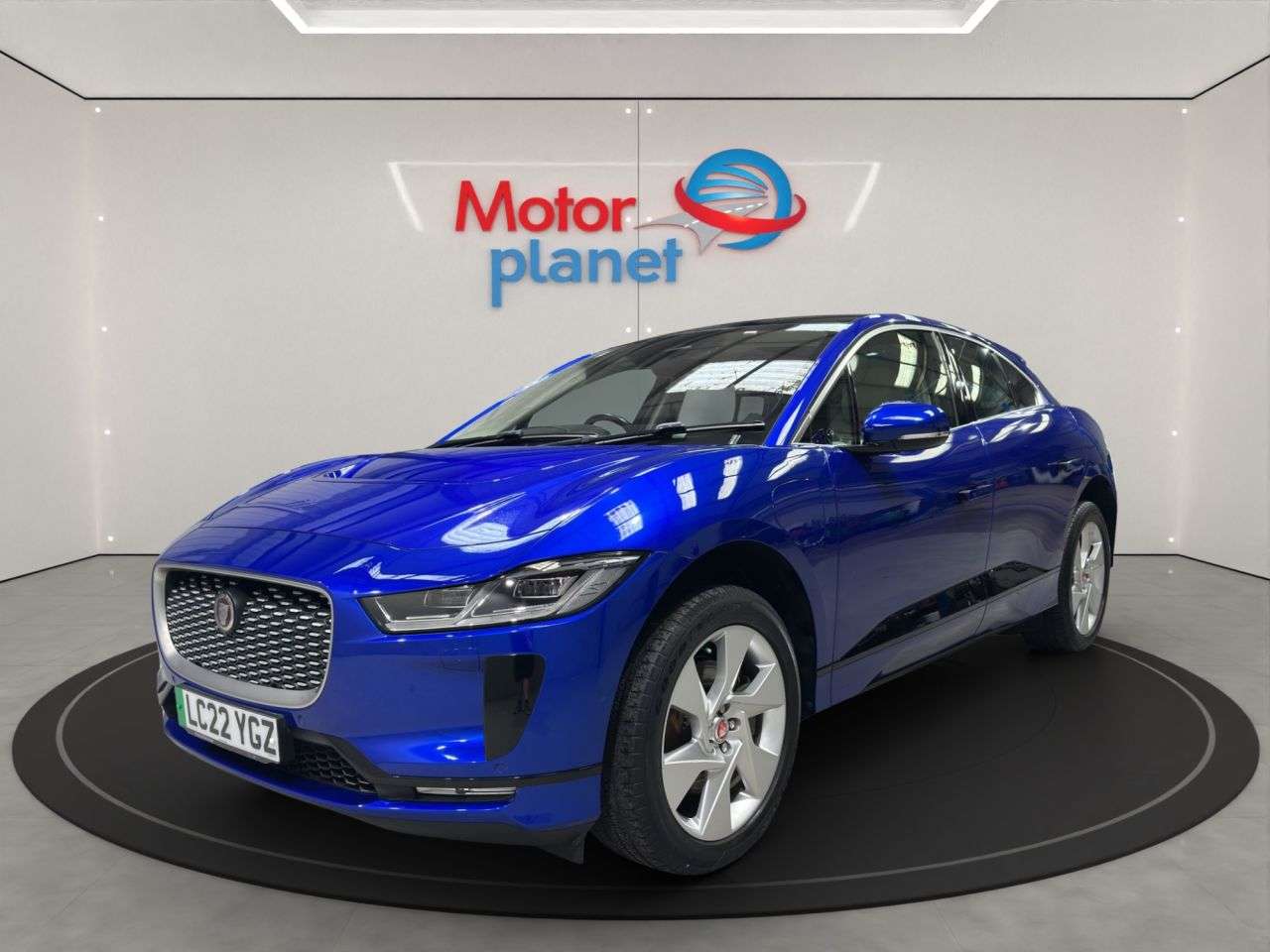 A 2022 JAGUAR I-PACE 400 90kWh SE SUV 5dr Electric Auto 4WD (400 ps) A 2022 JAGUAR I-PACE 400 90kWh SE SUV 5dr Electric Auto 4WD (400 ps)