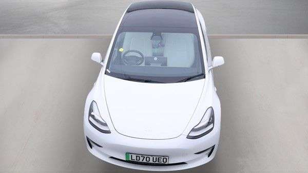 A 2020 TESLA MODEL 3 (Dual Motor) Performance Saloon 4dr Electric Auto 4WDE (Performance Upgrade A 2020 TESLA MODEL 3 (Dual Motor) Performance Saloon 4dr Electric Auto 4WDE (Performance Upgrade