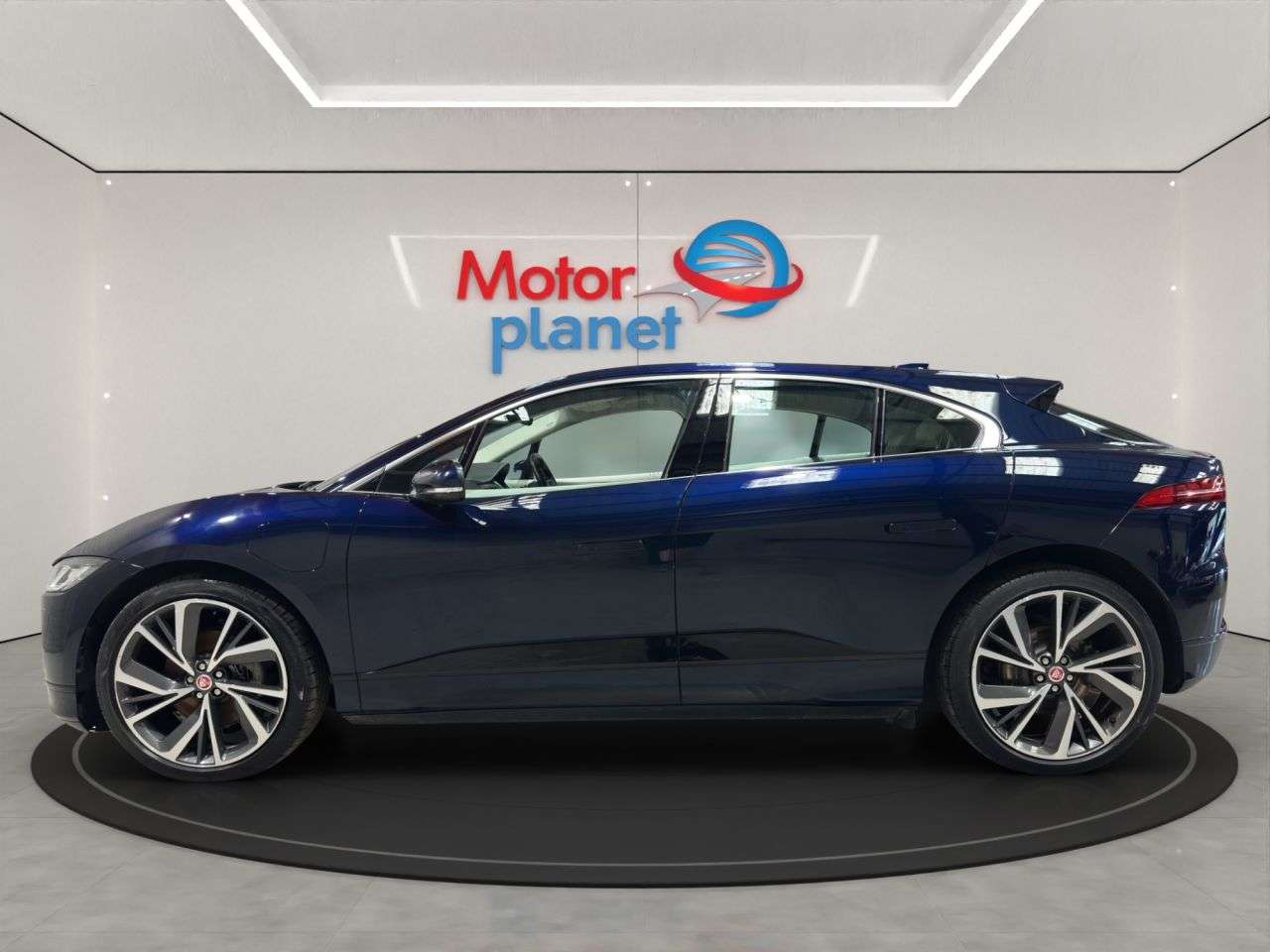 A 2022 JAGUAR I-PACE 400 90kWh HSE SUV 5dr Electric Auto 4WD (400 ps) A 2022 JAGUAR I-PACE 400 90kWh HSE SUV 5dr Electric Auto 4WD (400 ps)