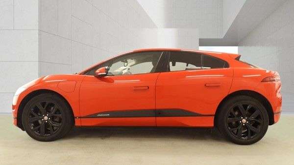A 2019 JAGUAR I-PACE 400 90kWh S SUV 5dr Electric Auto 4WD (400 ps) A 2019 JAGUAR I-PACE 400 90kWh S SUV 5dr Electric Auto 4WD (400 ps)