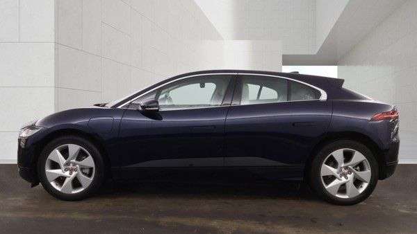 A 2022 JAGUAR I-PACE 400 90kWh SE SUV 5dr Electric Auto 4WD (400 ps) A 2022 JAGUAR I-PACE 400 90kWh SE SUV 5dr Electric Auto 4WD (400 ps)
