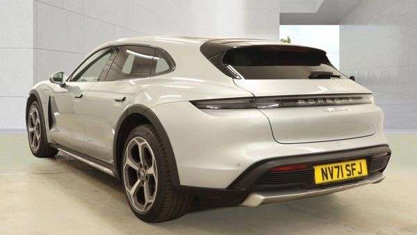 2022 PORSCHE TAYCAN 2022 PORSCHE TAYCAN
