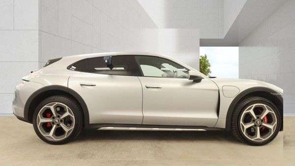 2022 PORSCHE TAYCAN 2022 PORSCHE TAYCAN