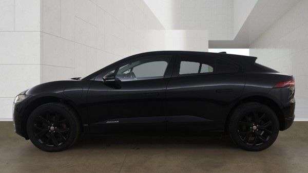 A 2019 JAGUAR I-PACE 400 90kWh HSE SUV 5dr Electric Auto 4WD (400 ps) A 2019 JAGUAR I-PACE 400 90kWh HSE SUV 5dr Electric Auto 4WD (400 ps)