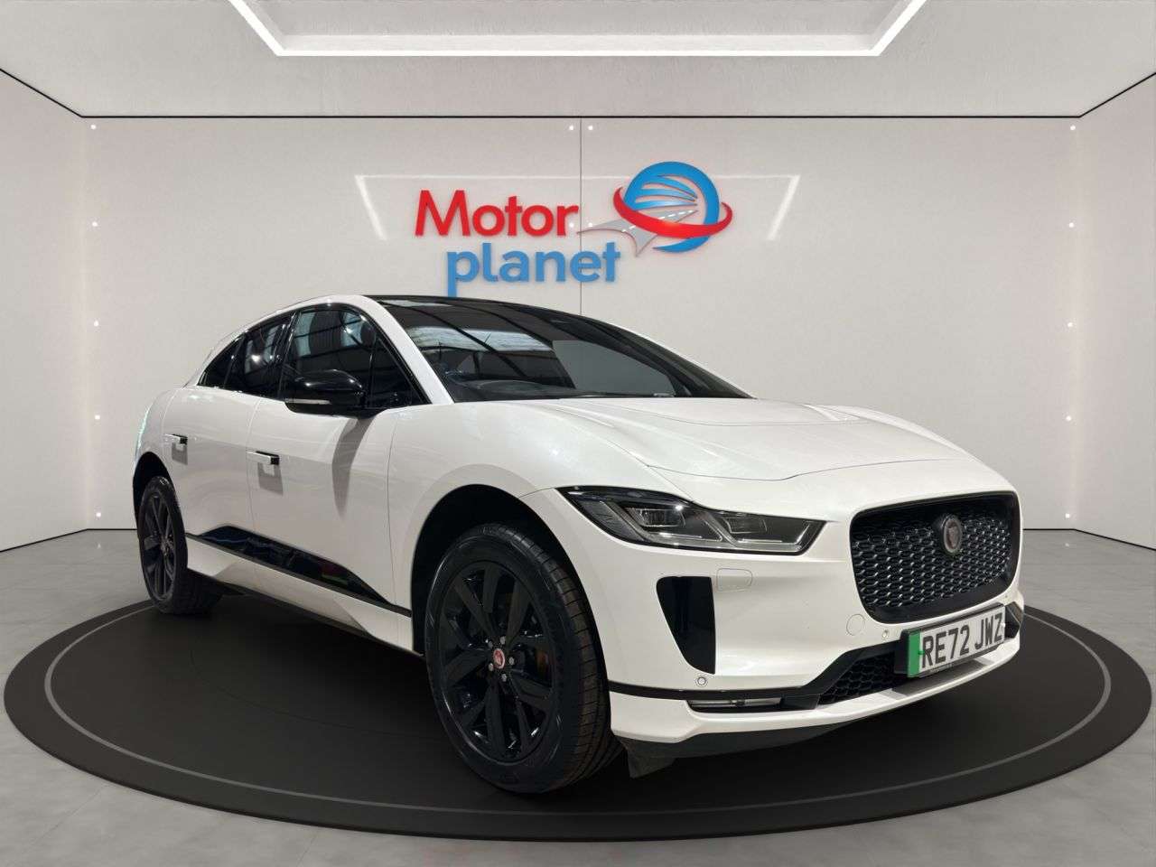 A 2023 JAGUAR I-PACE 400 90kWh HSE Black SUV 5dr Electric Auto 4WD (400 ps) A 2023 JAGUAR I-PACE 400 90kWh HSE Black SUV 5dr Electric Auto 4WD (400 ps)