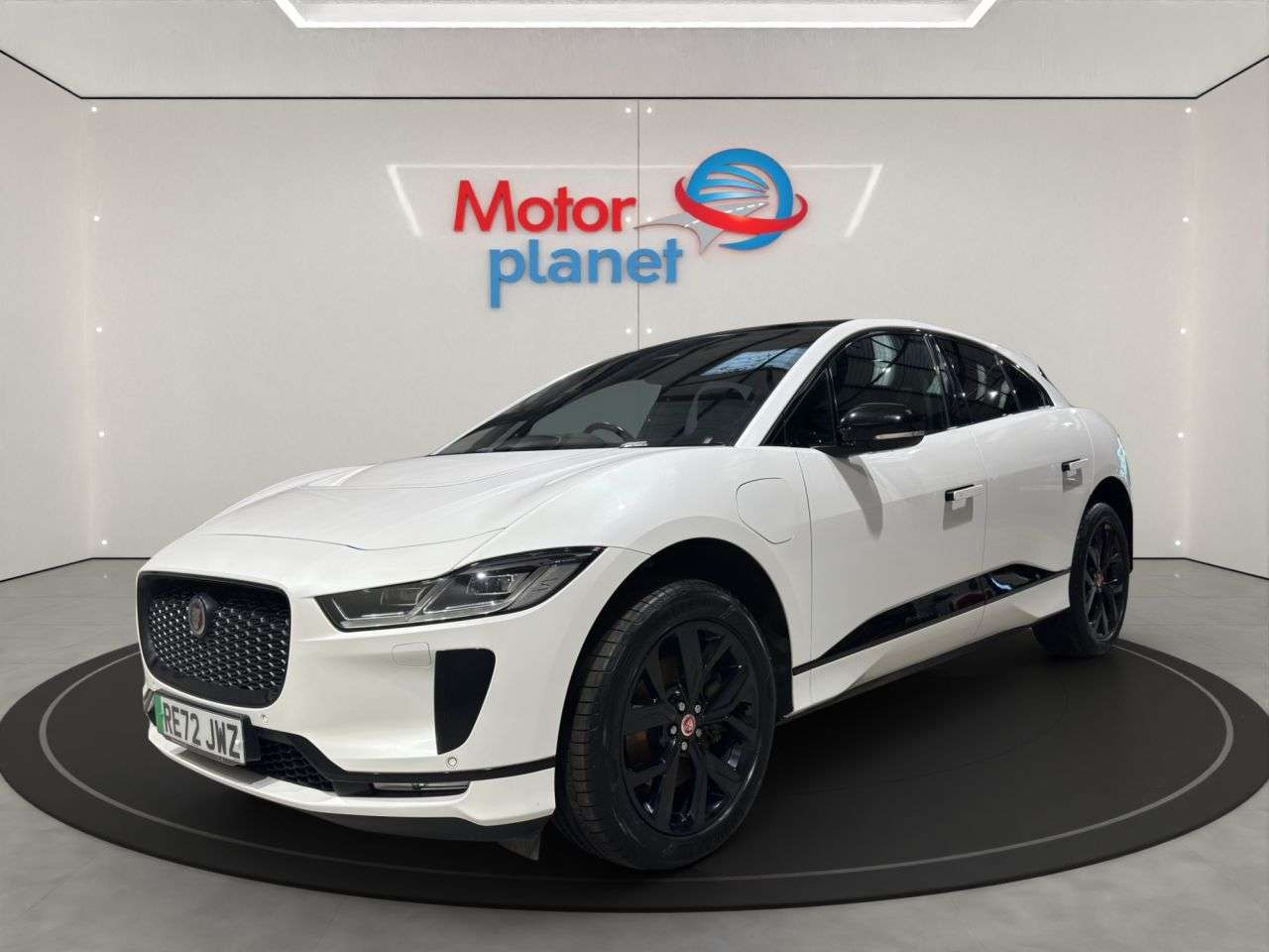 A 2023 JAGUAR I-PACE 400 90kWh HSE Black SUV 5dr Electric Auto 4WD (400 ps) A 2023 JAGUAR I-PACE 400 90kWh HSE Black SUV 5dr Electric Auto 4WD (400 ps)