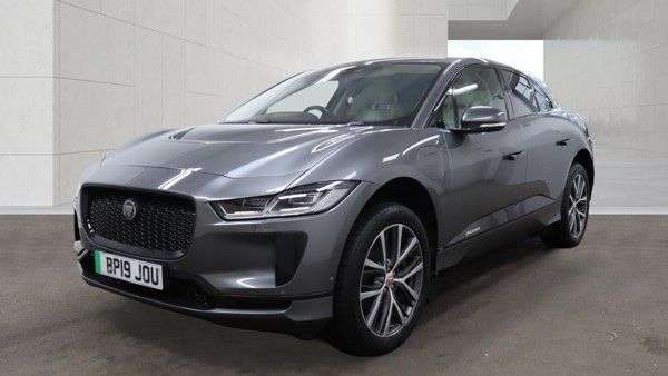 A 2019 JAGUAR I-PACE 400 90kWh SE SUV 5dr Electric Auto 4WD (400 ps) A 2019 JAGUAR I-PACE 400 90kWh SE SUV 5dr Electric Auto 4WD (400 ps)