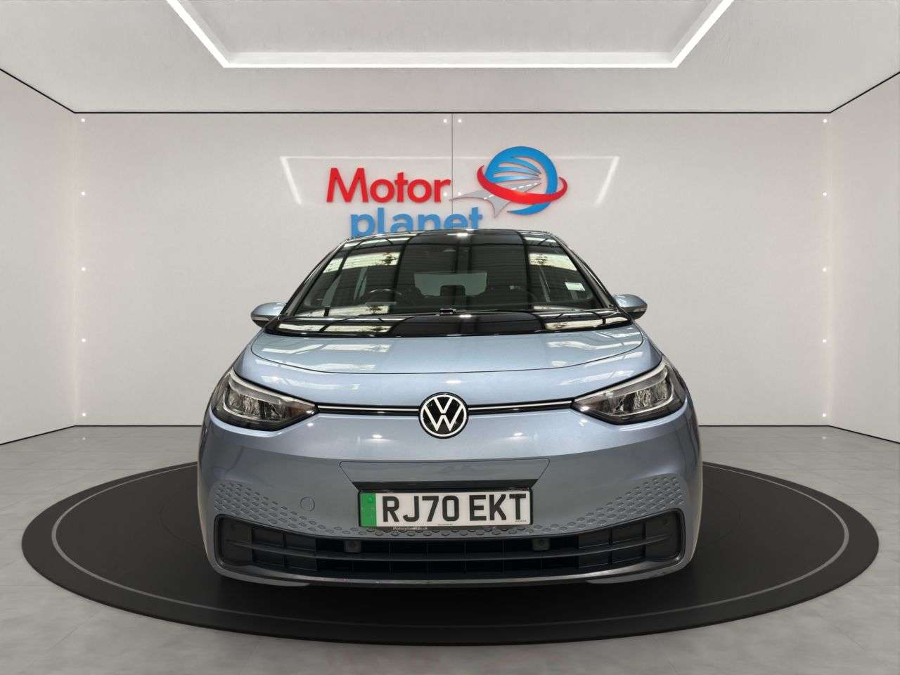 A 2020 VOLKSWAGEN ID.3 Pro Performance 58kWh Life Hatchback 5dr Electric Auto (204 ps) A 2020 VOLKSWAGEN ID.3 Pro Performance 58kWh Life Hatchback 5dr Electric Auto (204 ps)