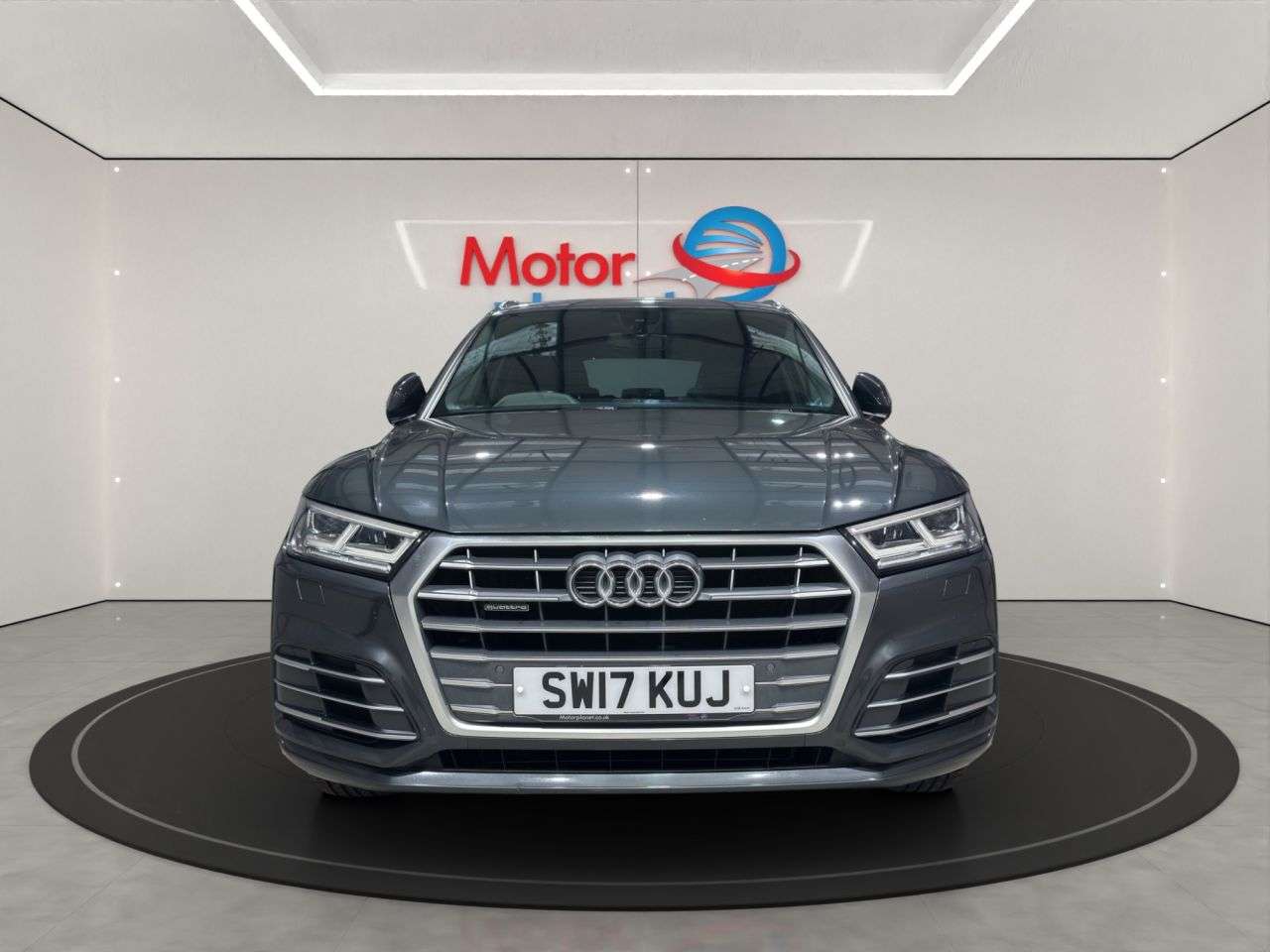 A 2017 AUDI Q5 2.0 TDI S line SUV 5dr Diesel S Tronic quattro Euro 6 (s/s) (190 ps) A 2017 AUDI Q5 2.0 TDI S line SUV 5dr Diesel S Tronic quattro Euro 6 (s/s) (190 ps)