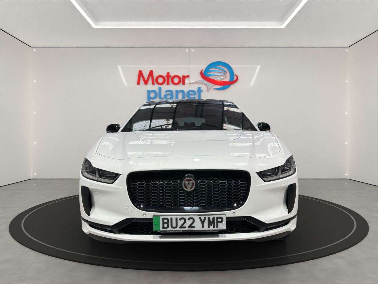 A 2022 JAGUAR I-PACE 400 90kWh Black SUV 5dr Electric Auto 4WD (400 ps) A 2022 JAGUAR I-PACE 400 90kWh Black SUV 5dr Electric Auto 4WD (400 ps)