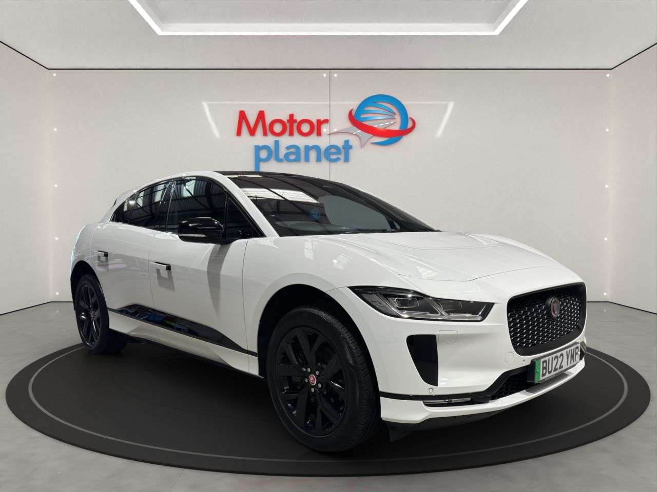 A 2022 JAGUAR I-PACE 400 90kWh Black SUV 5dr Electric Auto 4WD (400 ps) A 2022 JAGUAR I-PACE 400 90kWh Black SUV 5dr Electric Auto 4WD (400 ps)