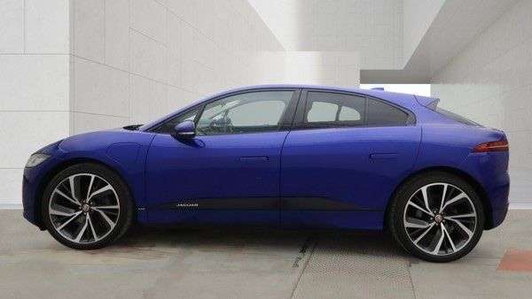 A 2020 JAGUAR I-PACE 400 90kWh HSE SUV 5dr Electric Auto 4WD (400 ps) A 2020 JAGUAR I-PACE 400 90kWh HSE SUV 5dr Electric Auto 4WD (400 ps)
