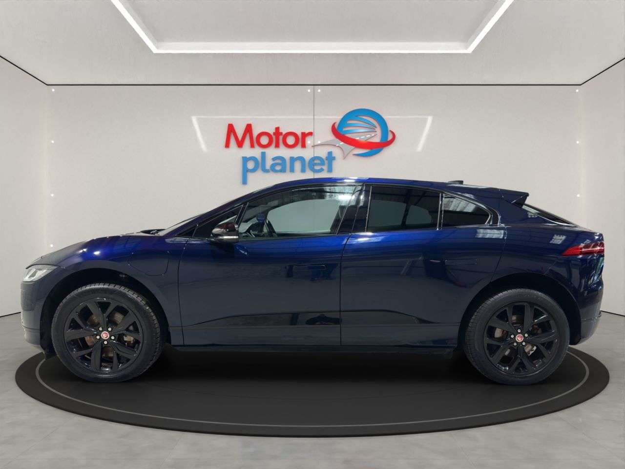 A 2022 JAGUAR I-PACE 400 90kWh Black SUV 5dr Electric Auto 4WD (400 ps) A 2022 JAGUAR I-PACE 400 90kWh Black SUV 5dr Electric Auto 4WD (400 ps)