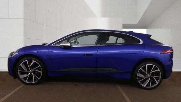 A 2021 JAGUAR I-PACE 400 90kWh HSE SUV 5dr Electric Auto 4WD (400 ps) A 2021 JAGUAR I-PACE 400 90kWh HSE SUV 5dr Electric Auto 4WD (400 ps)