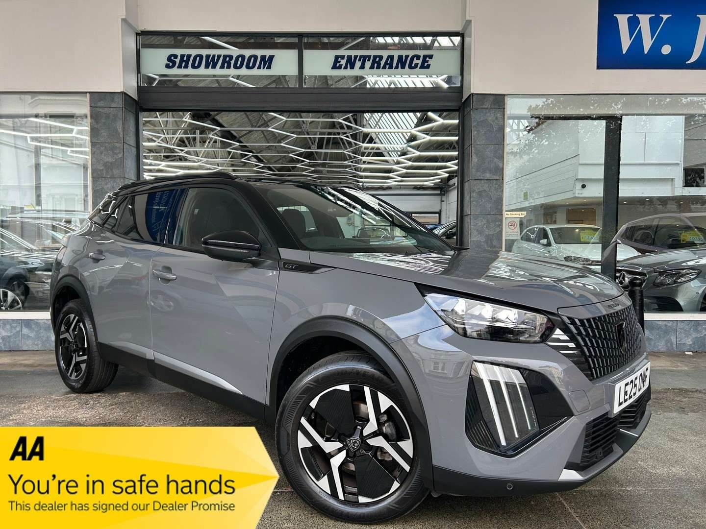 A 2025 PEUGEOT 2008 1.2 PureTech GT SUV Petrol EAT Euro 6 (s/s) (130 ps) 5dr A 2025 PEUGEOT 2008 1.2 PureTech GT SUV Petrol EAT Euro 6 (s/s) (130 ps) 5dr