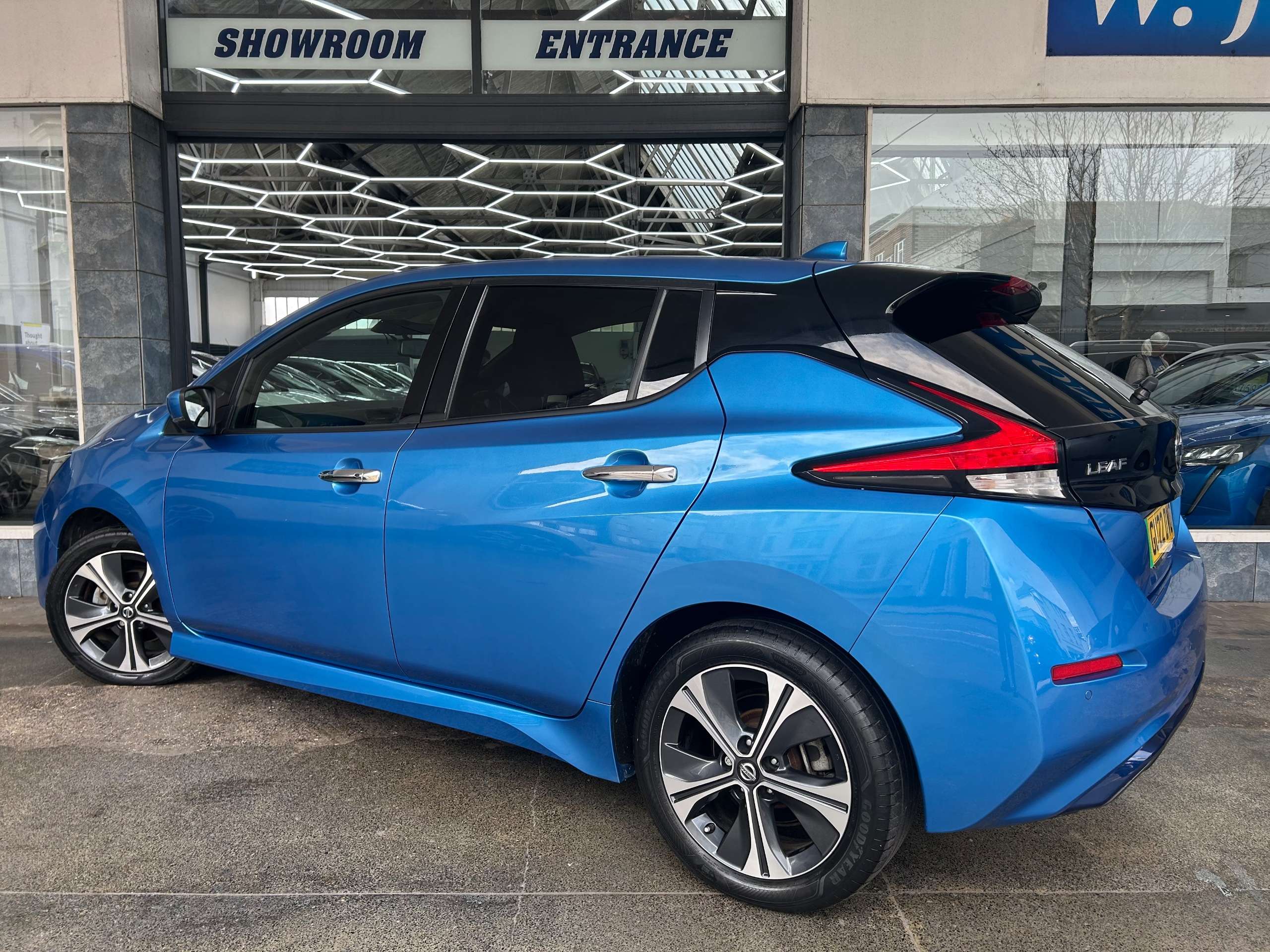 2022 NISSAN LEAF 2022 NISSAN LEAF